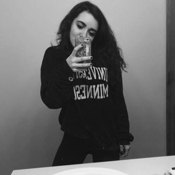 Meet your Posher, Erika - Picture 1 of 1